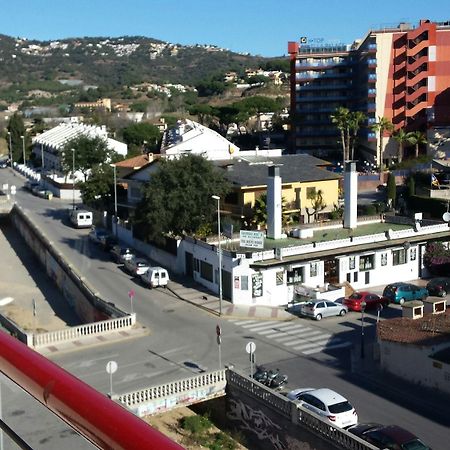 Mar Blau Apartamentos Calella Esterno foto